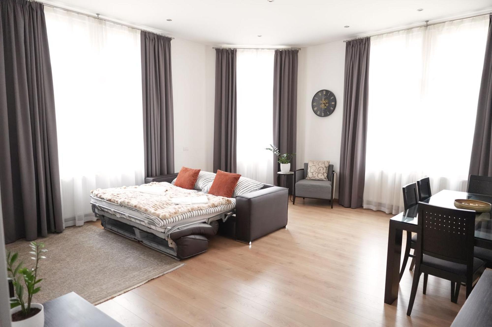 Riverside Palace Suites Praga Esterno foto